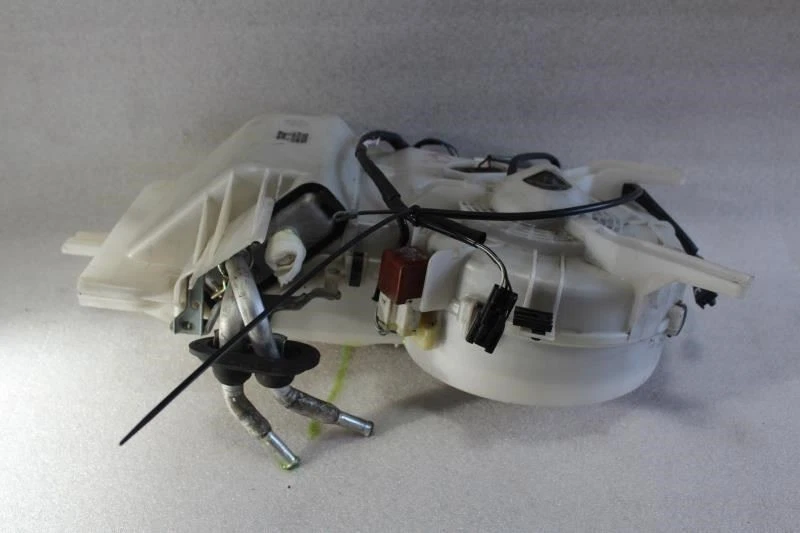 1999 TOYOTA 4RUNNER REAR HEATER BLOWER ASSEMBLY 87110-35040 - Image 2 of 4