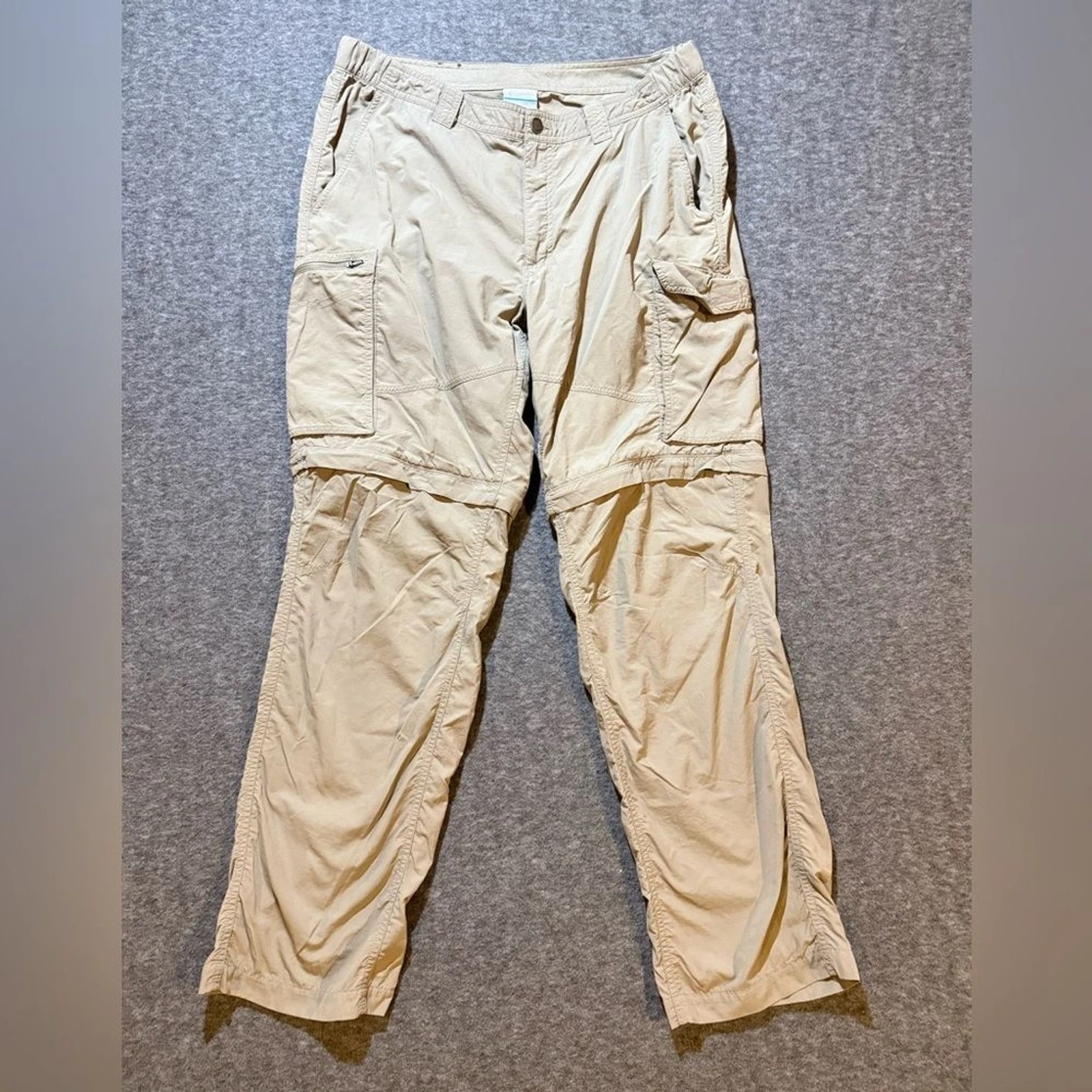 Columbia Convertible Cargo Pants Shorts men’s 38x32 tan beige light performance
Opens in a new windo