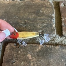 Unknown Fishing Learn, Red And Metallic Like Shine May Be Reflective