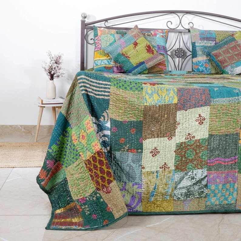 Edredones de cama Kantha vintage boho tamaño queen de seda india coloridos verdes retazos Foto 3 de 4