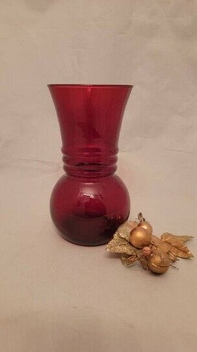 Anchor Hocking Ruby Red Ribbed Vase Vintage Glassware Home Decor Flower Arrange - Picture 8 of 12