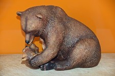 Franklin Porcelain Mothers Pride Brown Bear & Cub 14cms high by Nicholas Wilson