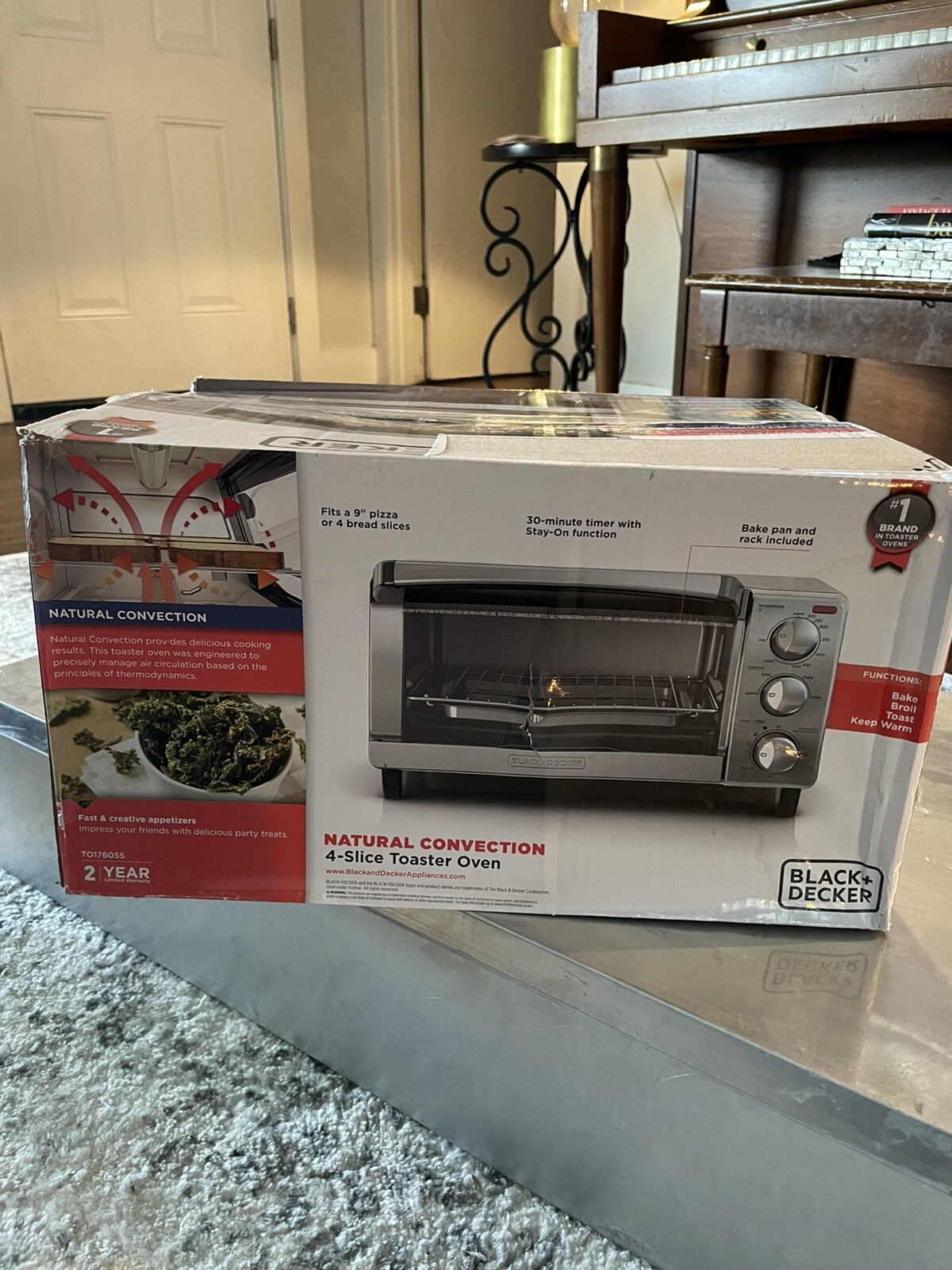 BLACK+DECKER TO1760SS 4 Slice Stainless Steel Toaster Oven with Natural