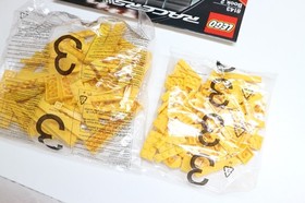 lego 8143 setnr. incomplete set lego racers book 2 Ferrari yellow