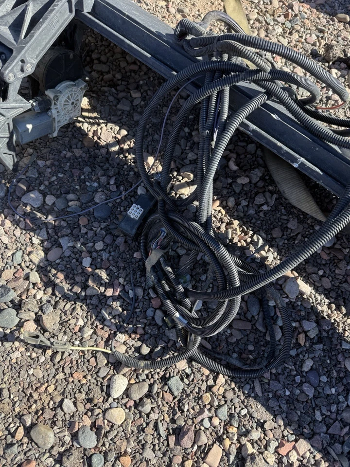 2020-2025 雪佛兰/吉姆西 1500/2500/3500 安培研究步骤带电线/计算机  — 第 2/2 张图片