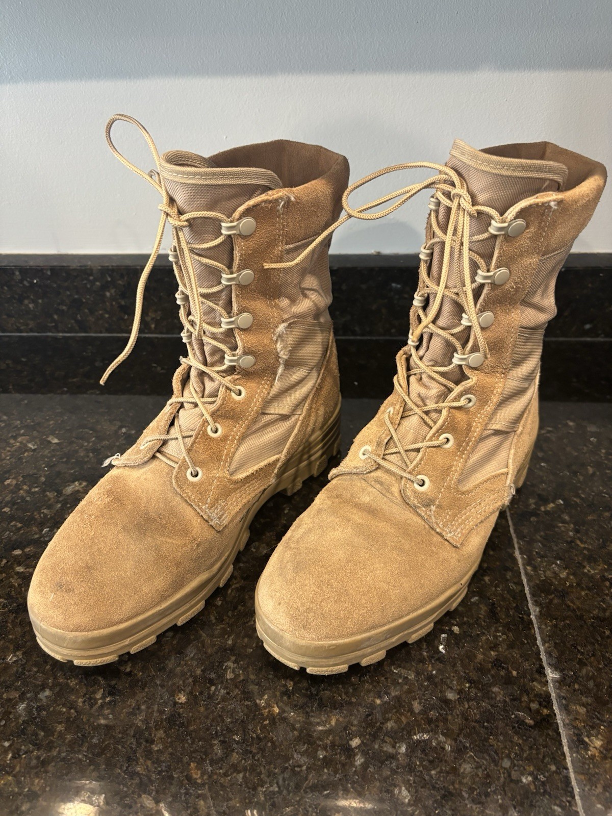 's Size 10 M Used