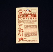 Kadee Couplers, 714 Magne-Matic Couplers with Draft Gear , 2 Pair, HO Scale