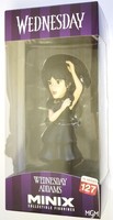 Minix Wednesday Sammlerfigurine Wednesday Addams Im Ball N.127 TV Statuette