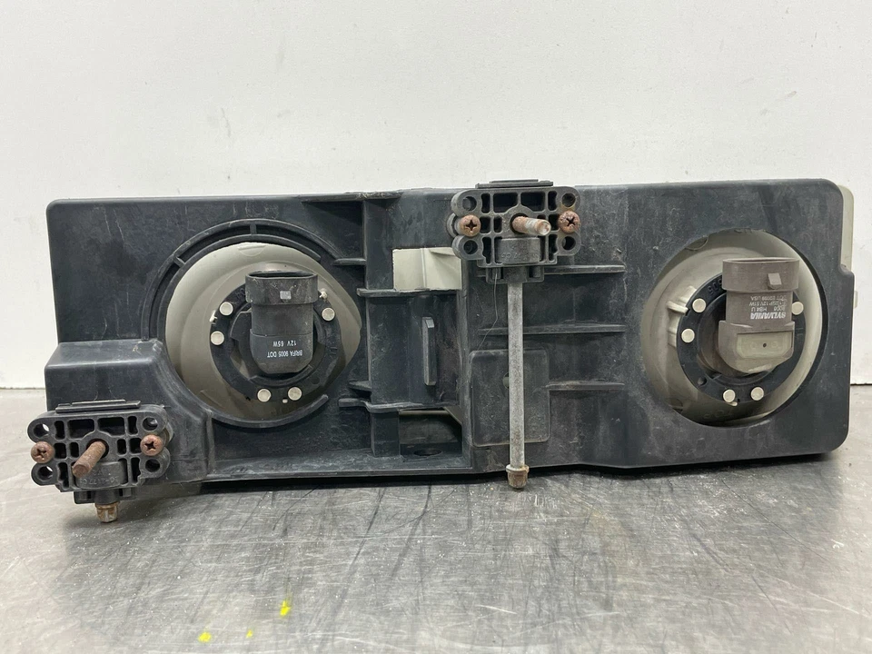 1999 SUBURBAN 1500 后市场 TYC 品牌球杆左灯 LH 92 93 94 95 96 — 第 3/4 张图片