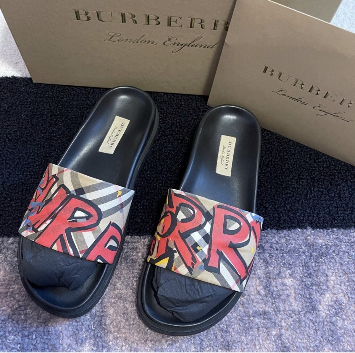【送関込】Burberry☆バーバリー Vintage check slides Check Slides in Archive beige - Women | Burberry® Official