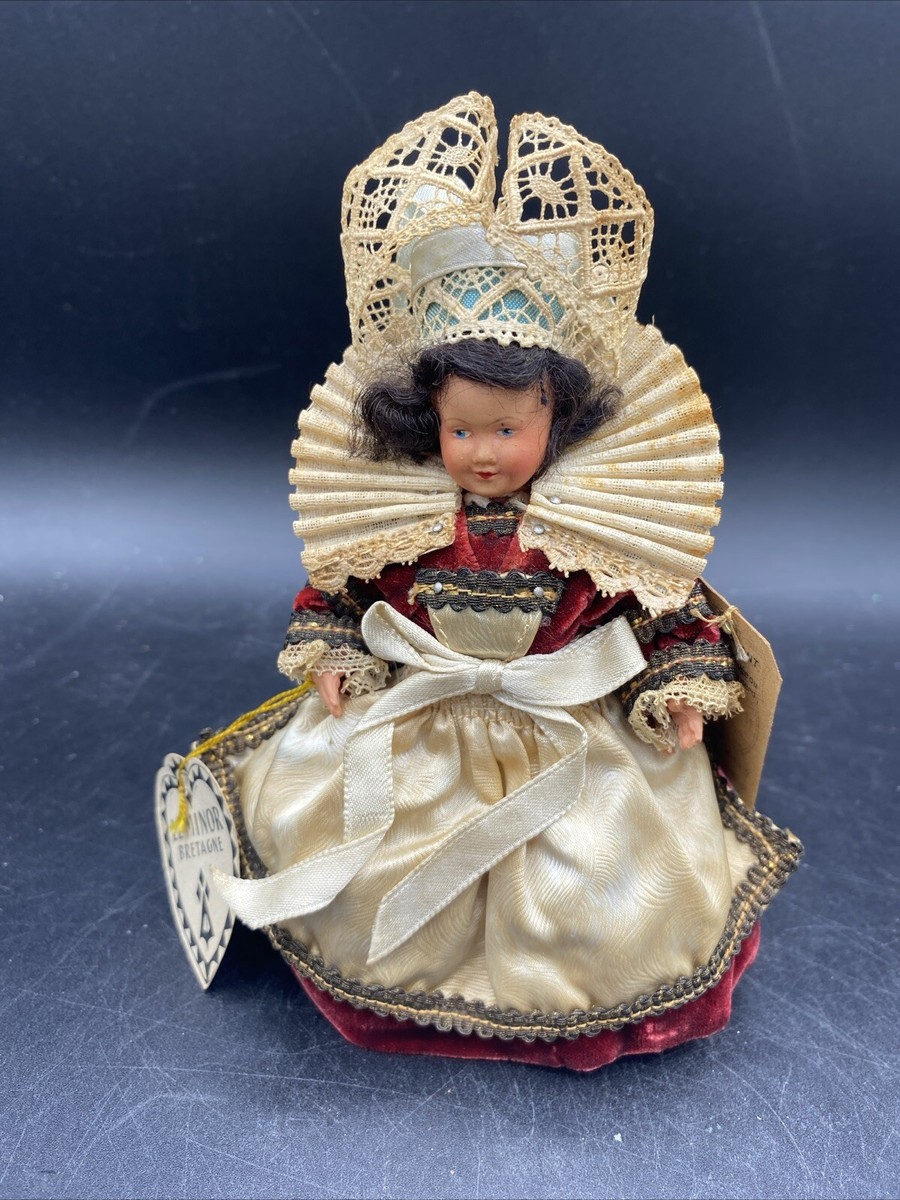 Le Minor Pont-Aven French Doll Red Velvet Dress Historic Detailed