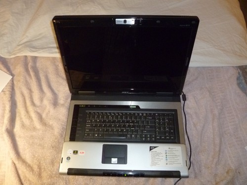 ACER 9810 20 INCH LAPTOP 320GB DRIVE 1GB MEMORY - Picture 3 of 7