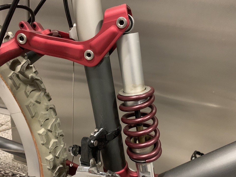 Audi Quattro R2 Pro Mountainbke Entièrement Vtt Vélo , Vélo, Rh 48