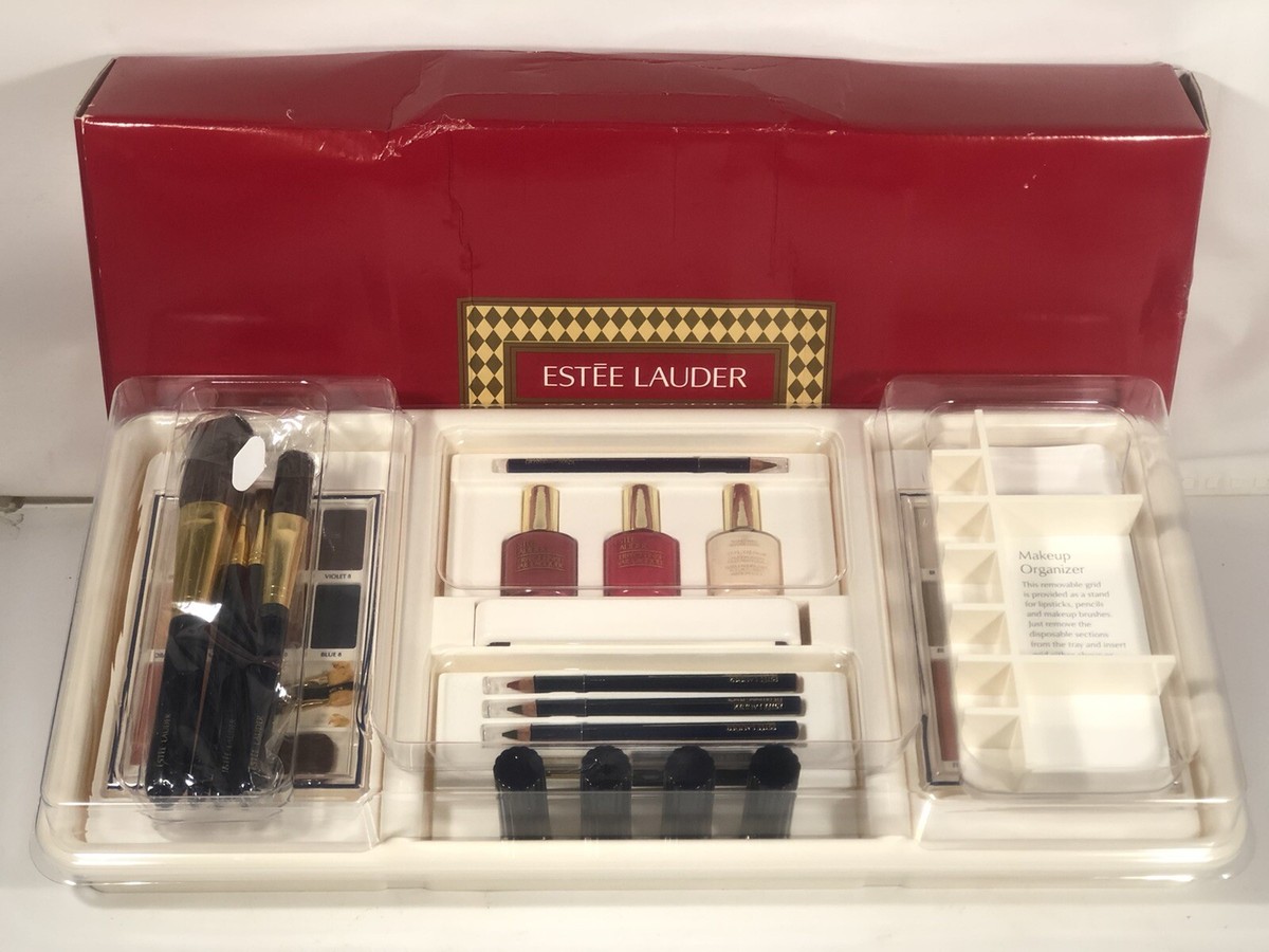 RARE! VINTAGE ESTEE LAUDER ARTISTS BOX MAKEUP PRODUCTS GIFT SET