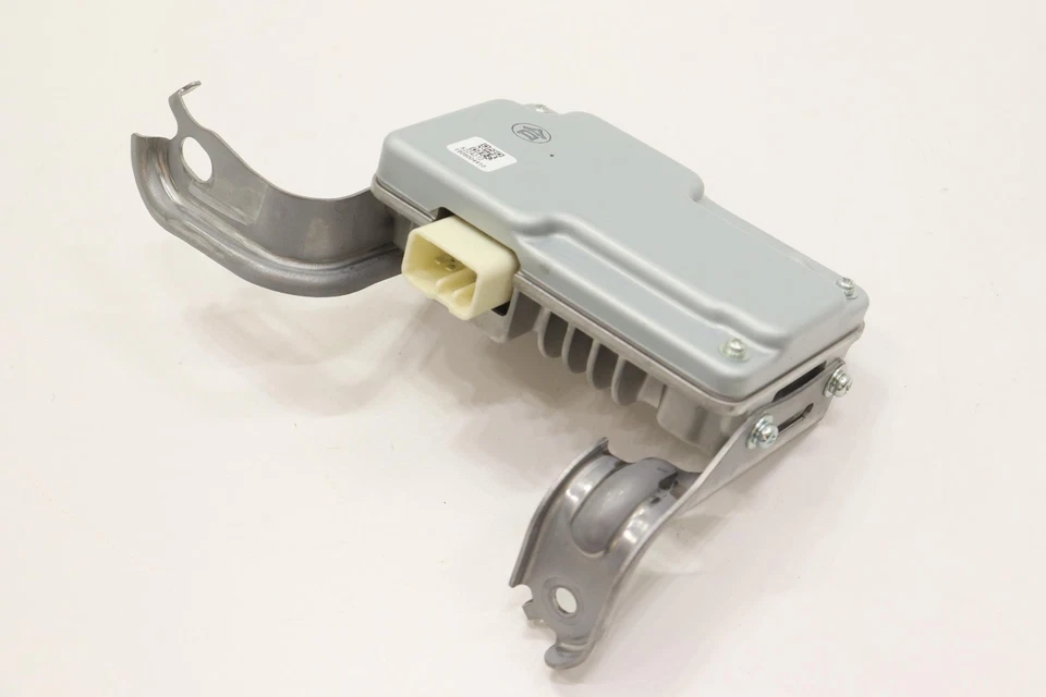 2011 - 2020 TOYOTA SIENNA POWER INVERTER CONVERTER CONTROL MODULE OEM - Image 2 of 4