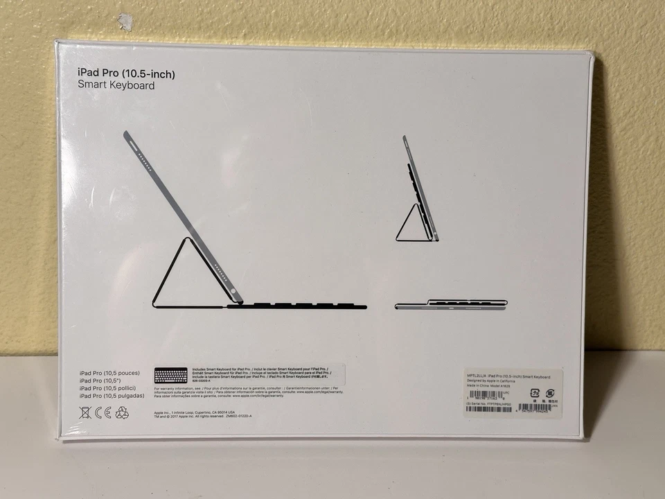 Apple Smart Keyboard for 10.5" iPad Pro and iPad Air mptl2ll/a Black New Sealed - Image 4 of 4