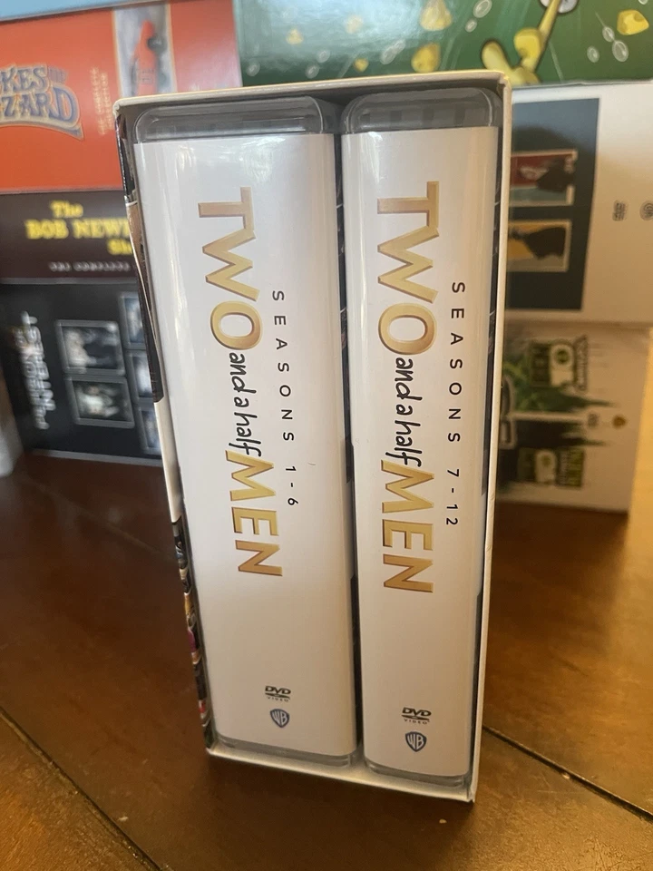 TWO and a half MEN The Complete Series (39 Disc DVD Box Set) ⚠️OPEN BOX⚠️ - Image 4 of 4