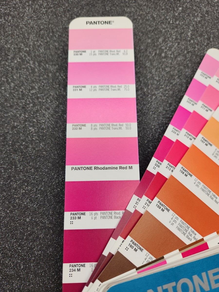 PANTONE Formula Guide Solid matteマットコート紙 Pantone Formula Guide Solid Matte ISBN 1-576164-04-7 First Edition