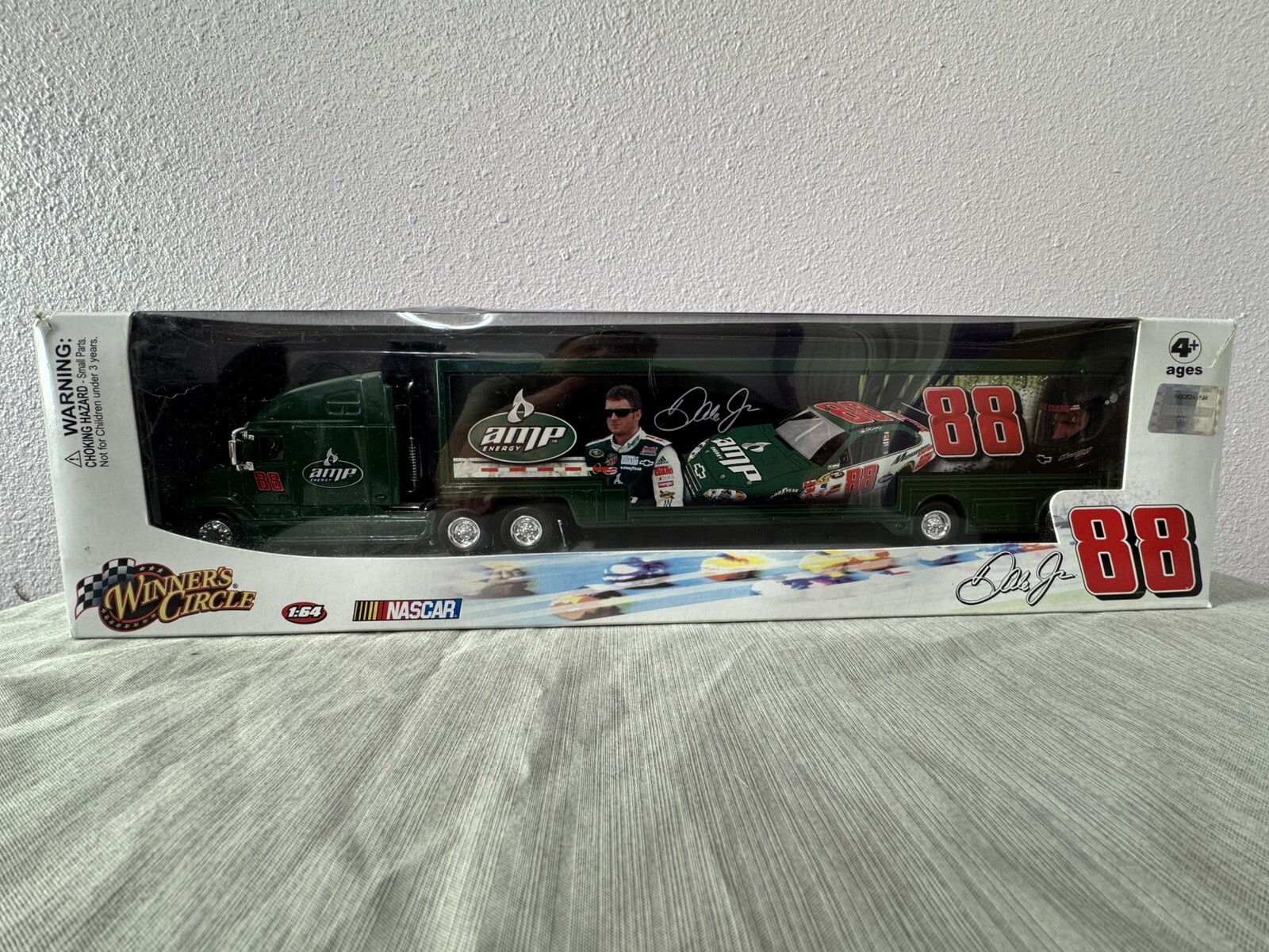 Picture 4 of 6