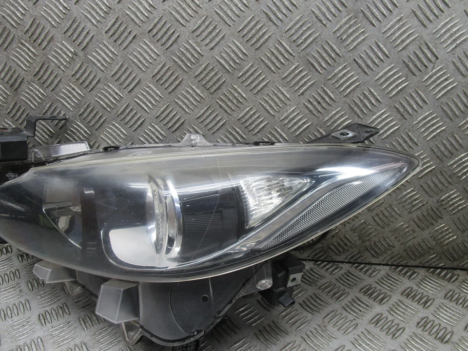 Faro delantero Mazda 3 SE 2015 navegación D 2,2 diésel 5 puertas lado del pasajero B45A-51040 Foto 4 de 4