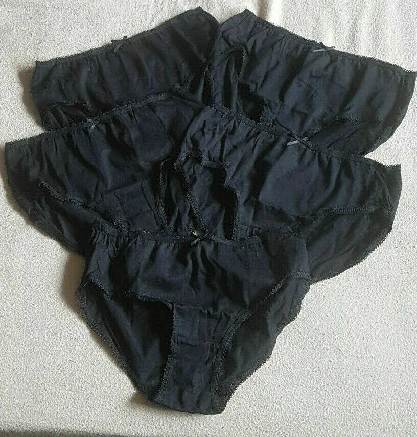 Girls in black sale panties