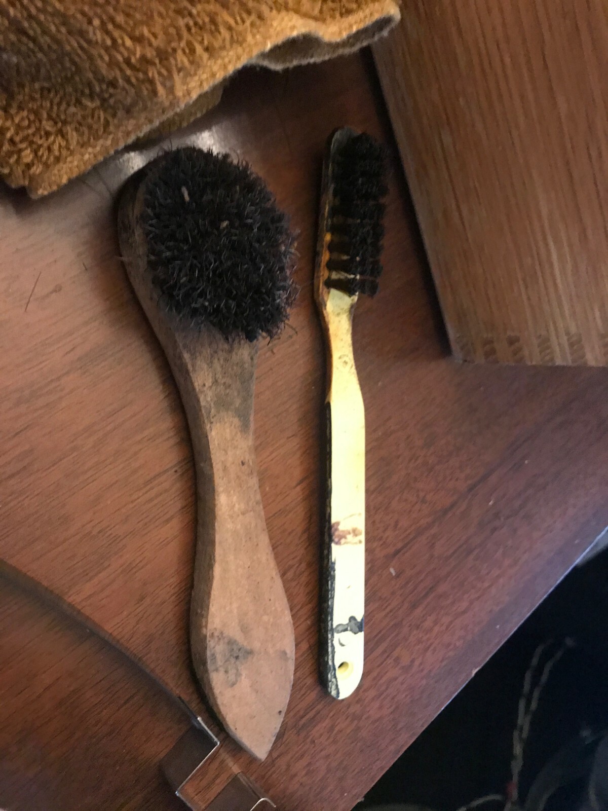 Vintage General Electric Shoe Polish Kit Gem