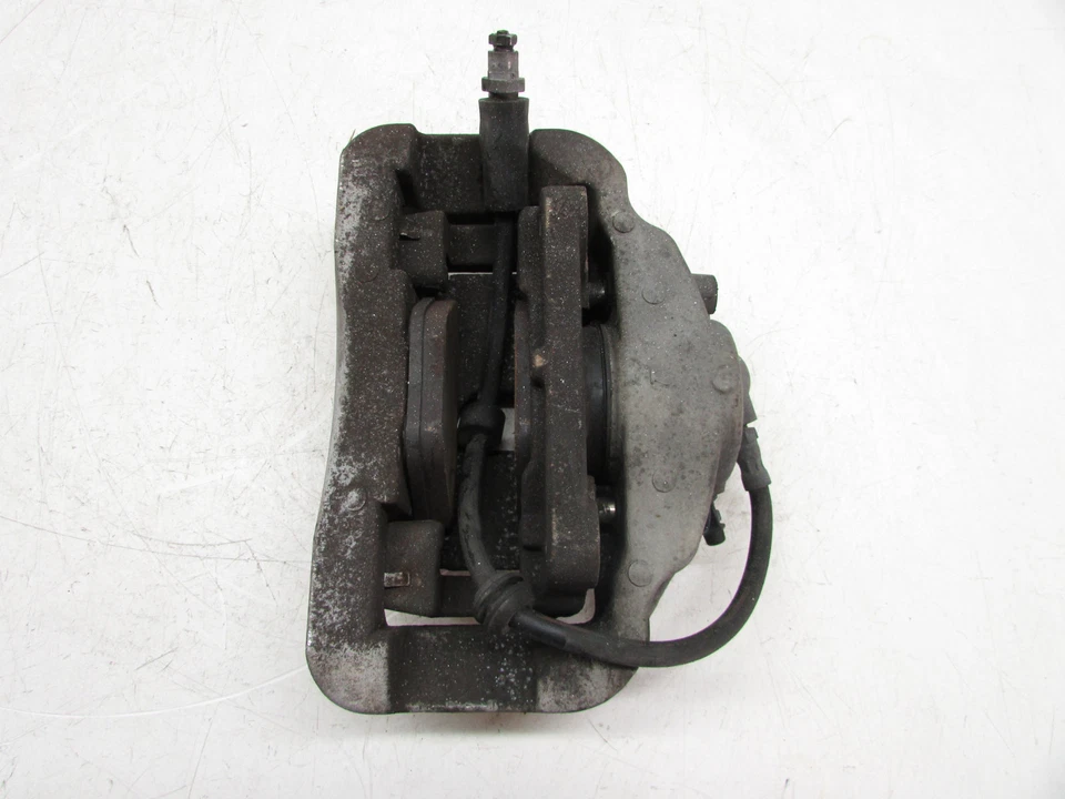 2007 BMW 525XI 530XIT FRONT LEFT BRAKE CALIPER OEM 04 05 06 07 - Image 3 of 4