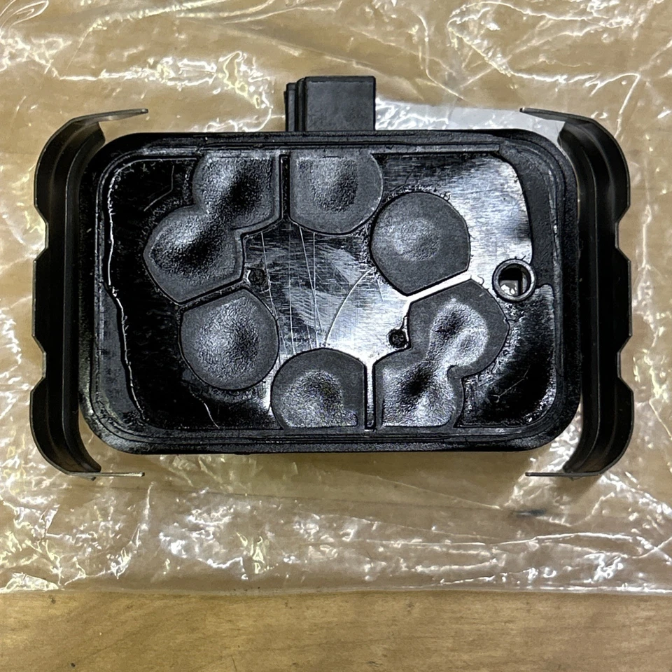 Volvo C30 2007 Windscreen Rain Sensor — 第 3/4 张图片