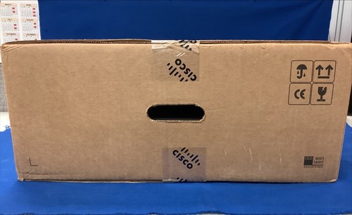 Nuovissimo switch gestito porte Ethernet C9300-48P-E Cisco Catalyst 9300 48 Poe+ - Foto 8 di 8