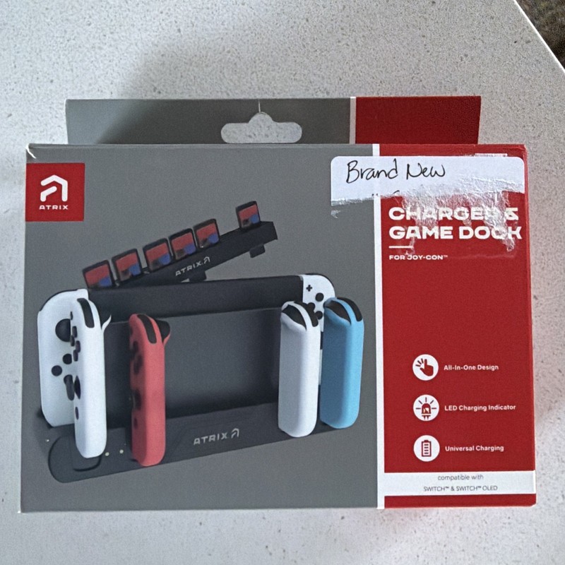 New Atrix Charger & Game Dock For Nintendo Switch Joy Cons NIP