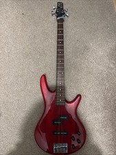 Ibañez GSR 200 Bass Guitar with zoom bfx 708 multi effects