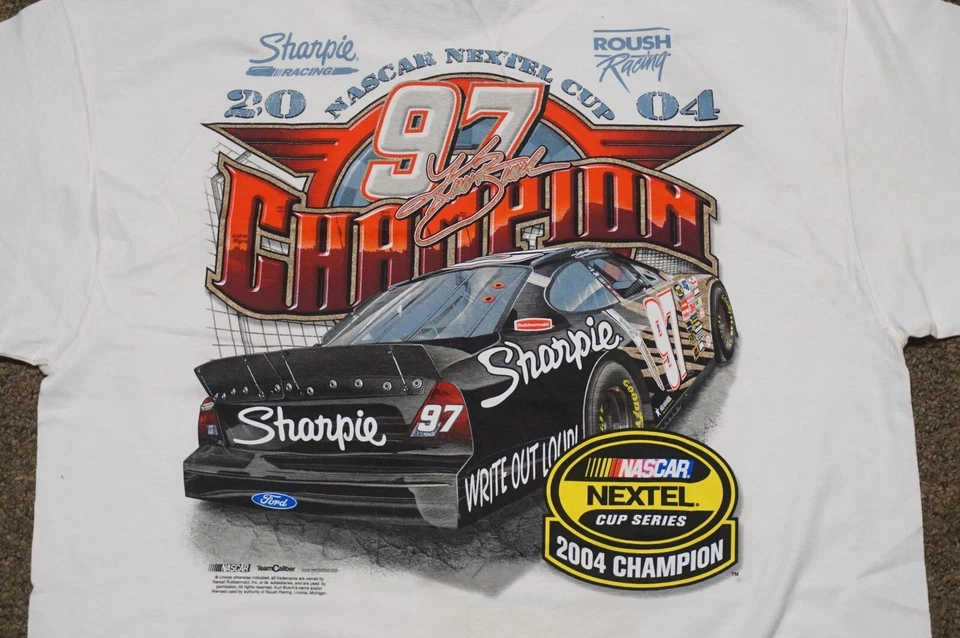 Camiseta Kurt Busch #97 Sharpie 2004 Nextel Cup Champion NASCAR - Talla Grande Foto 4 de 4