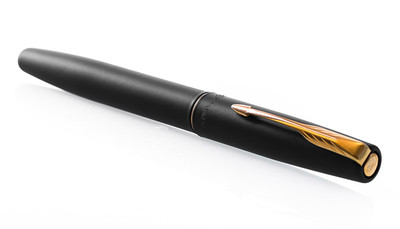 Parker Frontier Matte Black GT (Gold Plated Trim & Nib) Ink