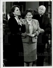 1986 Press Photo Valerie Harper, Edie McClurg, Bryan O'Byrne on "Valerie"