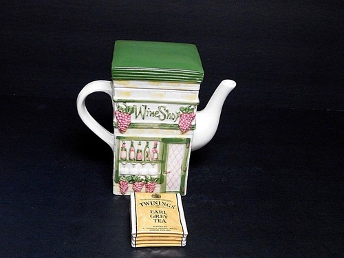 Teapot "Wine Bar" w/Tea Bags Ceramic 6.5" Tall Excellent Condition