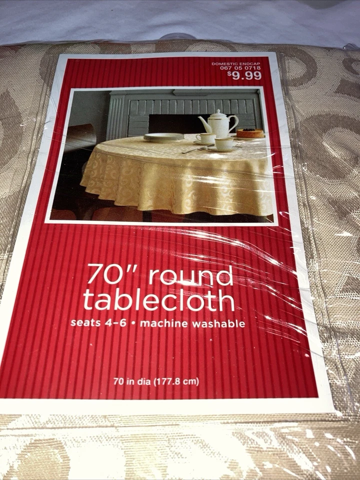 Christmas 2008 Target Classic Tidings Round Tablecloth 70" Seats 4-6 - Image 4 of 4