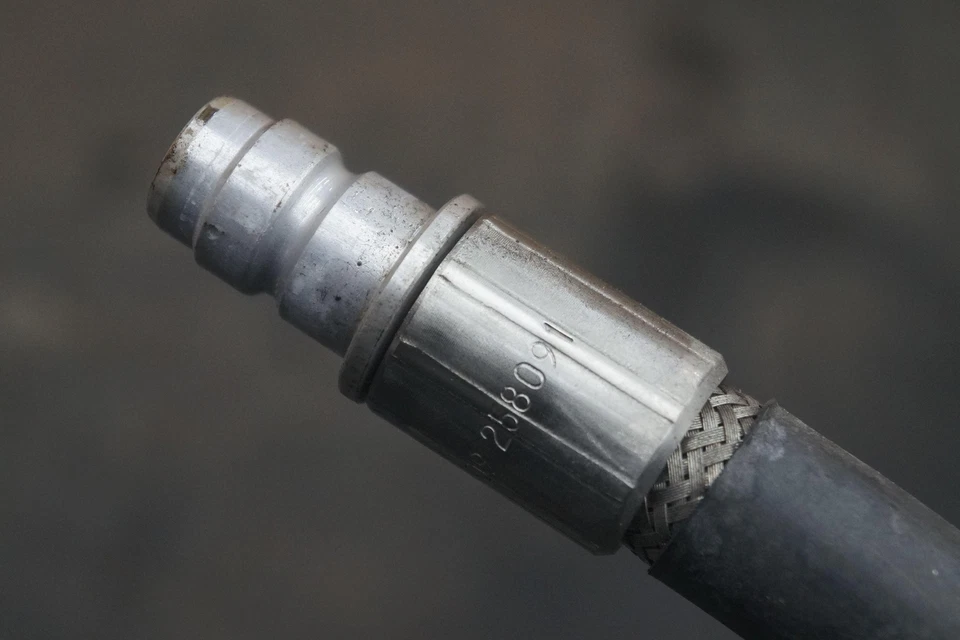 Intercambiador de aceite Entrega Devolución Tubería Línea 258092 258091 OEM Ferrari California 10 Foto 4 de 4