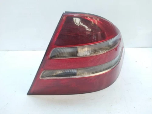 A2208200264 Piloto Trasero Derecho para MERCEDES-BENZ CLASE S (BM 220) B 1688731 - Imagen 1 de 10