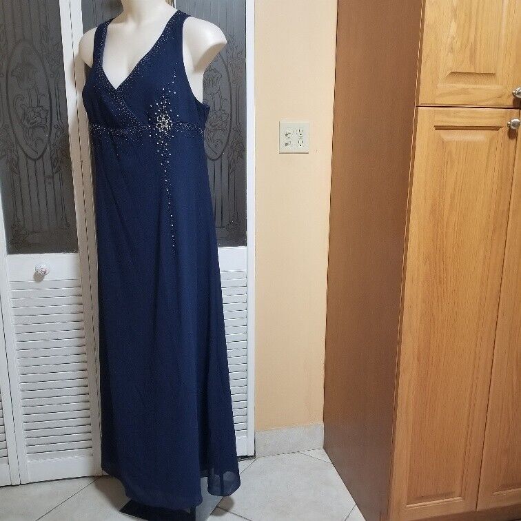 Picture 4 of 12