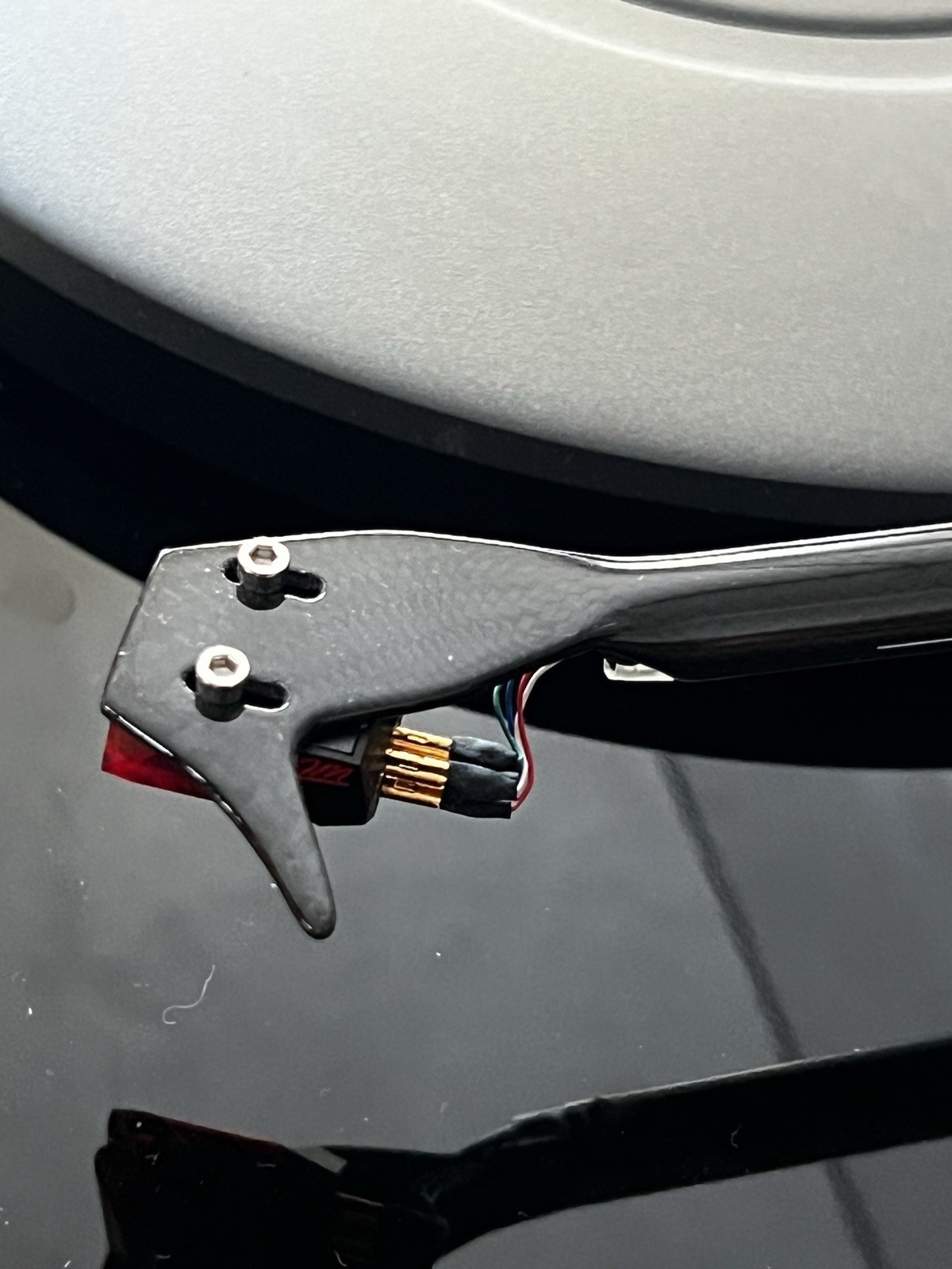 Pro-Ject Debut Carbon Turntable Bundle w/ Ortofon 2M Red & Preamp - Great Shape!