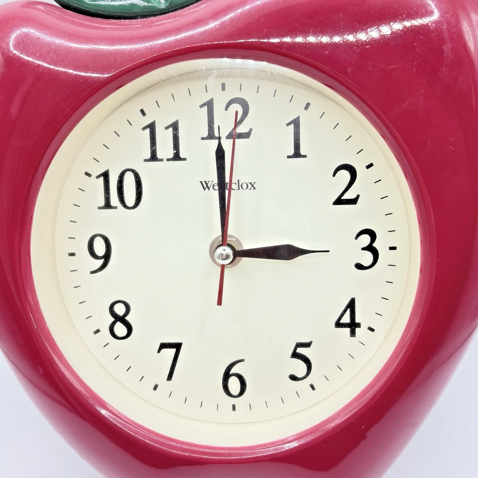 Reloj de Pared Westclox 10" Tridimensional Apple - Modelo #38038A Foto 2 de 4