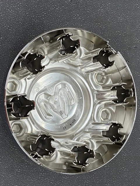 Tapa central de rueda Mopar original 68636895AA Foto 2 de 4