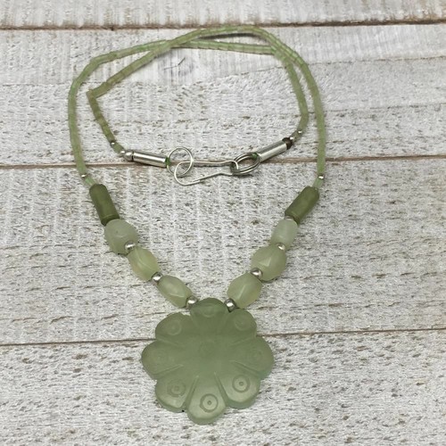 15g,2mm-30mm, Green Serpentine Flower Carved Beaded Necklace,16"-18",NPH343 - Picture 3 of 6