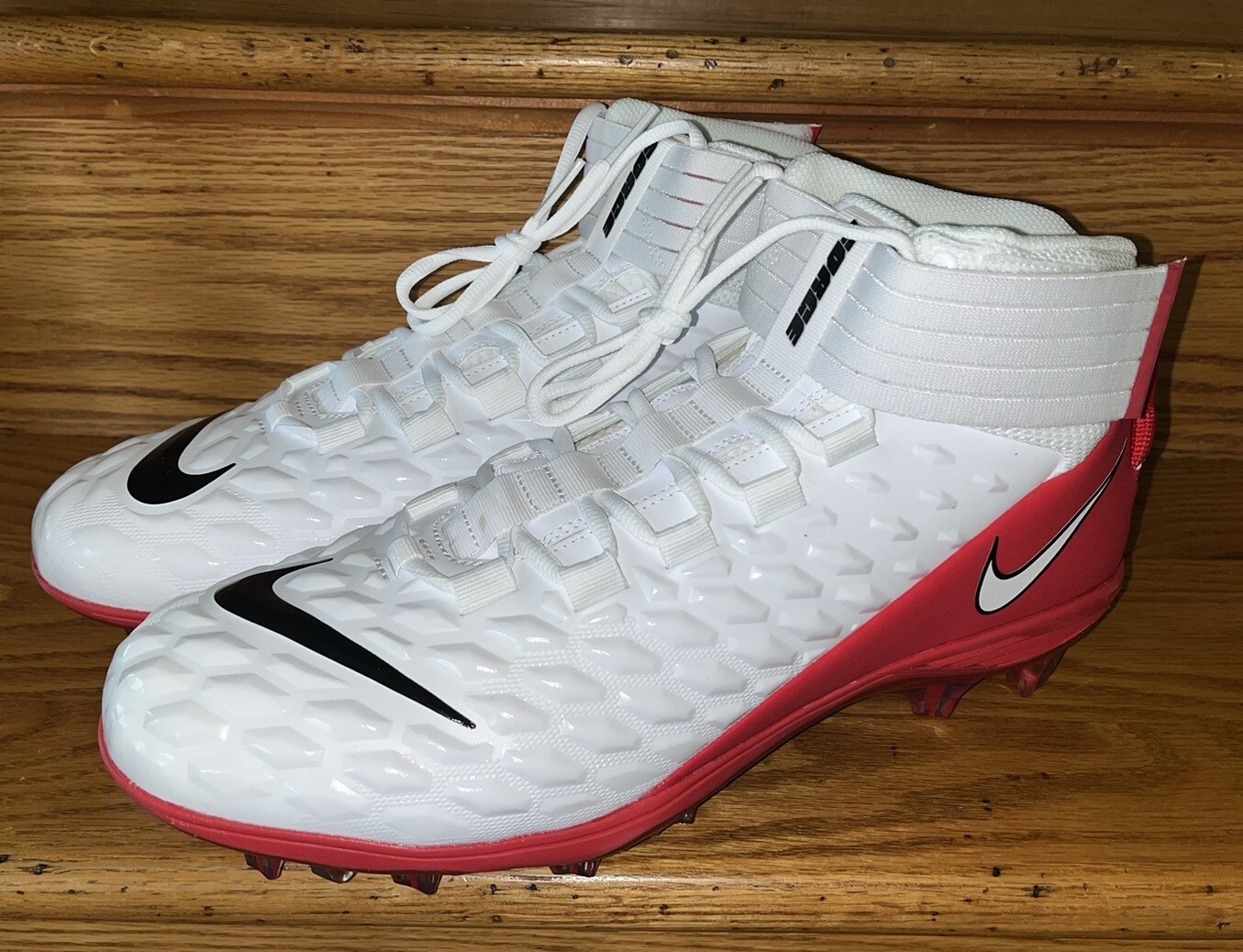 Футбольные бутсы Nike Force Savage Pro 2 BV3969-104 Мужские US 135 Белые красные НОВЫЕ 21890₽