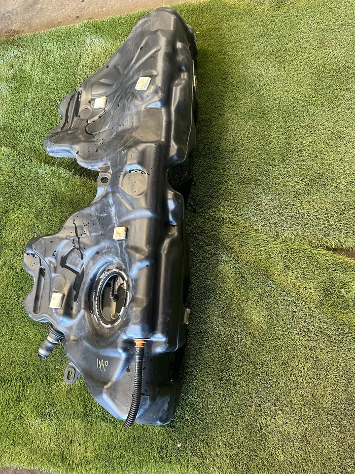 BMW 535I XDRIVE F10 2011-2016 depósito de combustible de gasolina 7206419 OEM 231790 Foto 2 de 4
