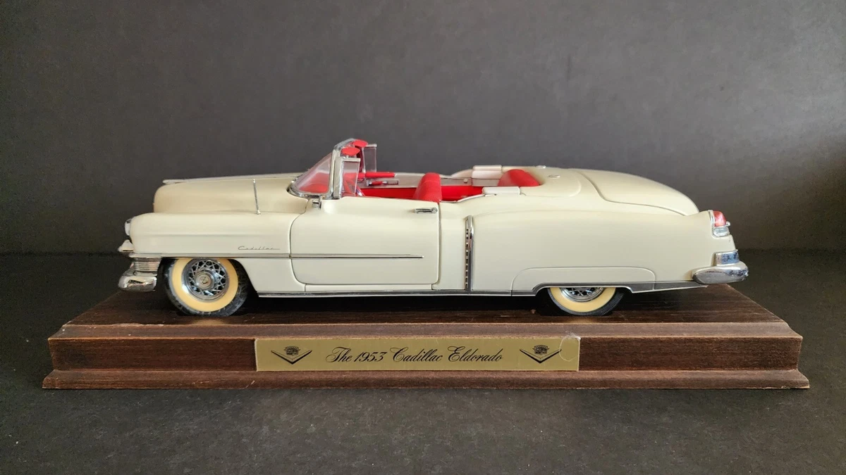 Cadillac ダンバリーミント1953 ミニカー ホワイト 1953 CADILLAC ELDORADO CONVERTIBLE 1/16 DANDURY MINT IN BOX 13.5
