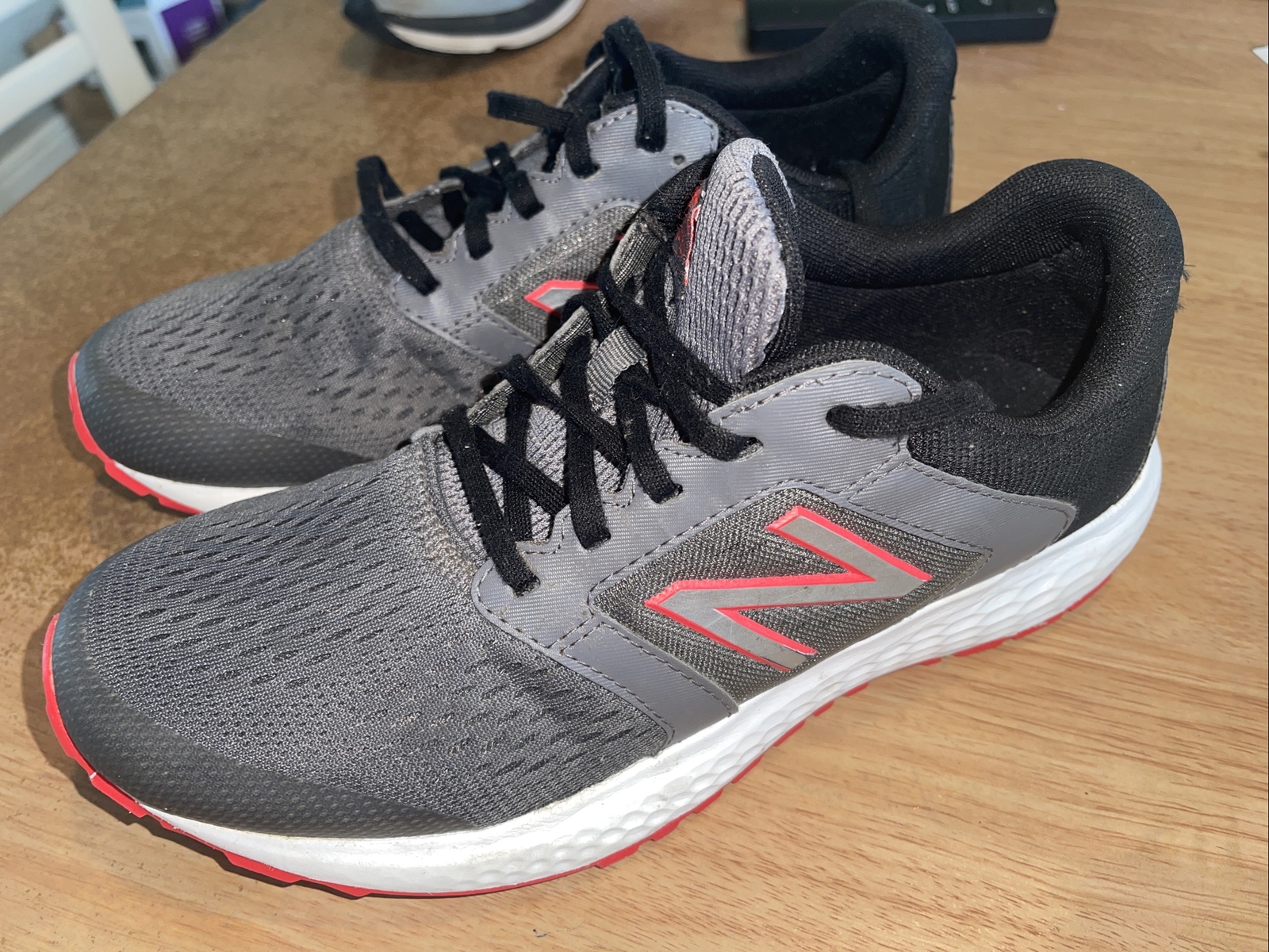 New Balance Mens M520LM5 Gray and Red 