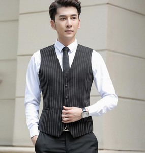 cocktail chic dress code female