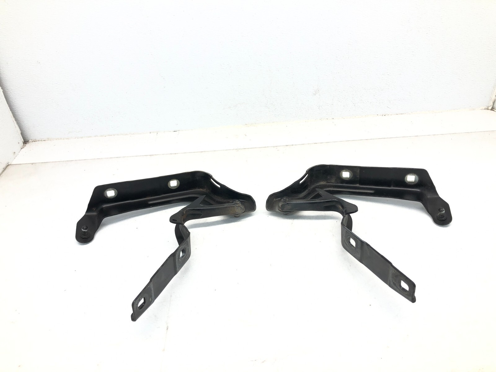 2014-2024 MASERATI GHIBLI S FRONT HOOD BONNET HINGE LEFT & RIGHT SET X2 OEM