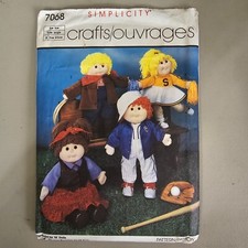 Vtg Simplicity Pattern 7068 Doll Clothing Wardrobe 18 in Unisex One Size CUT '85